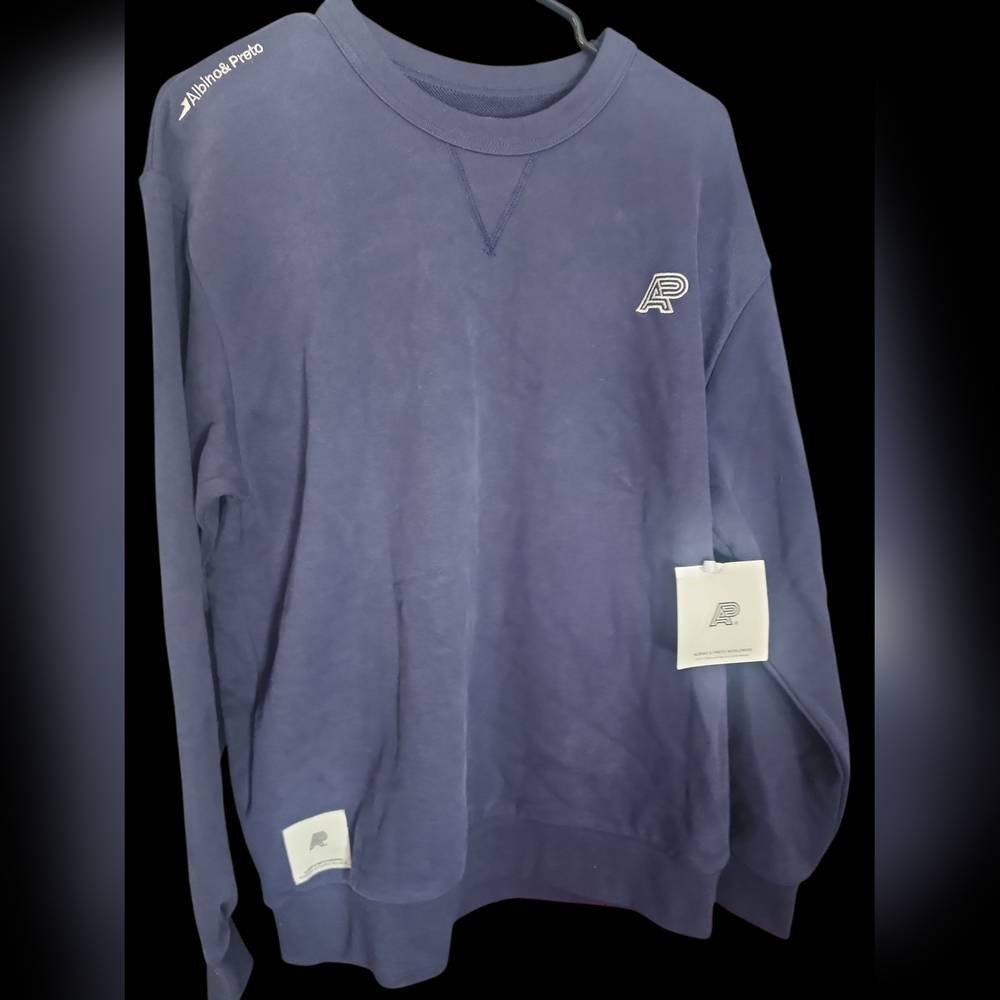 Albino And Preto Worldwide Crew Neck Navy Blue Size Medium